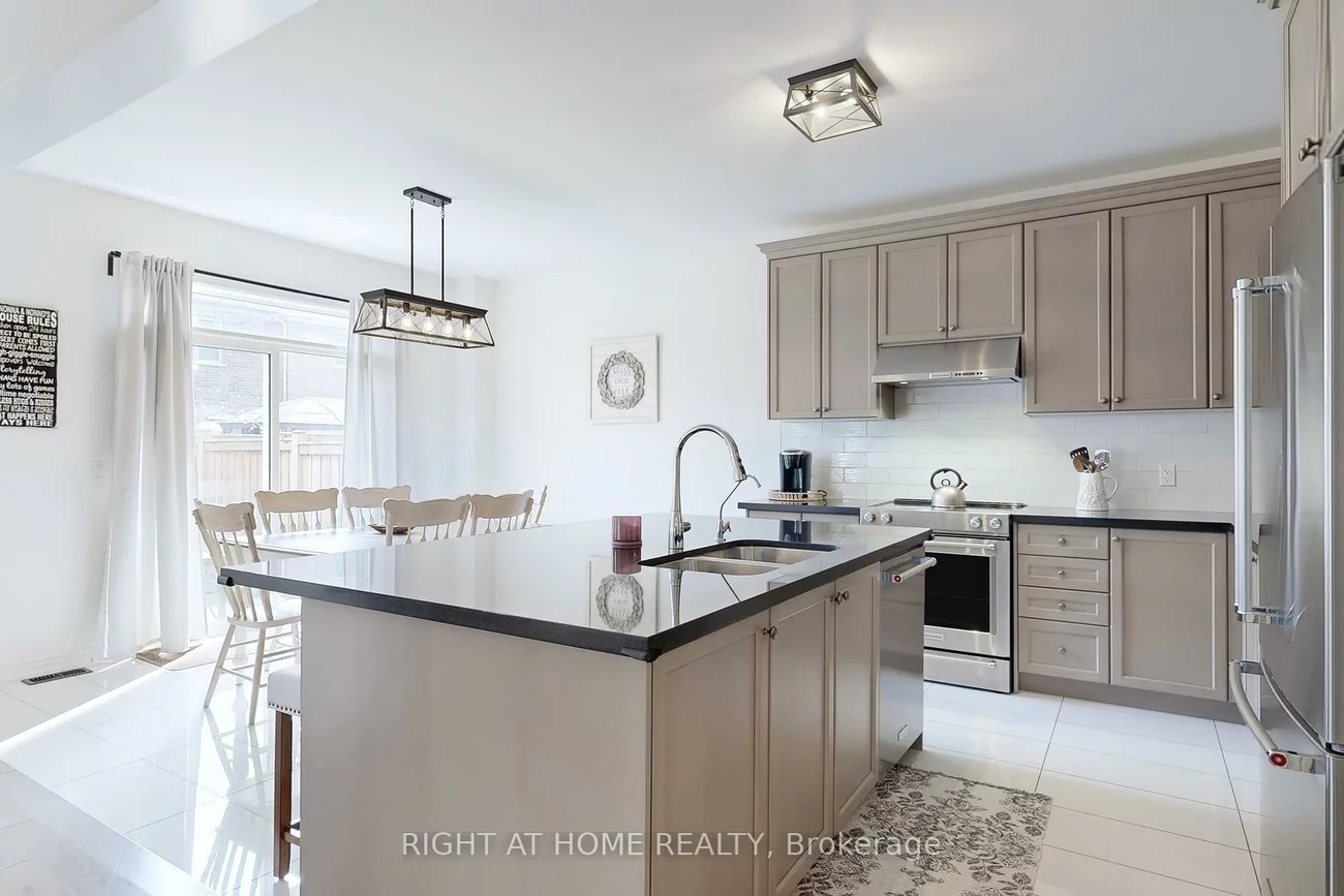 15, Forest Edge, Holland Landing, East Gwillimbury