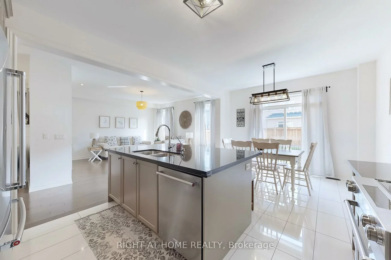 15, Forest Edge, Holland Landing, East Gwillimbury