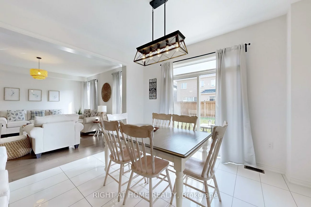 15, Forest Edge, Holland Landing, East Gwillimbury