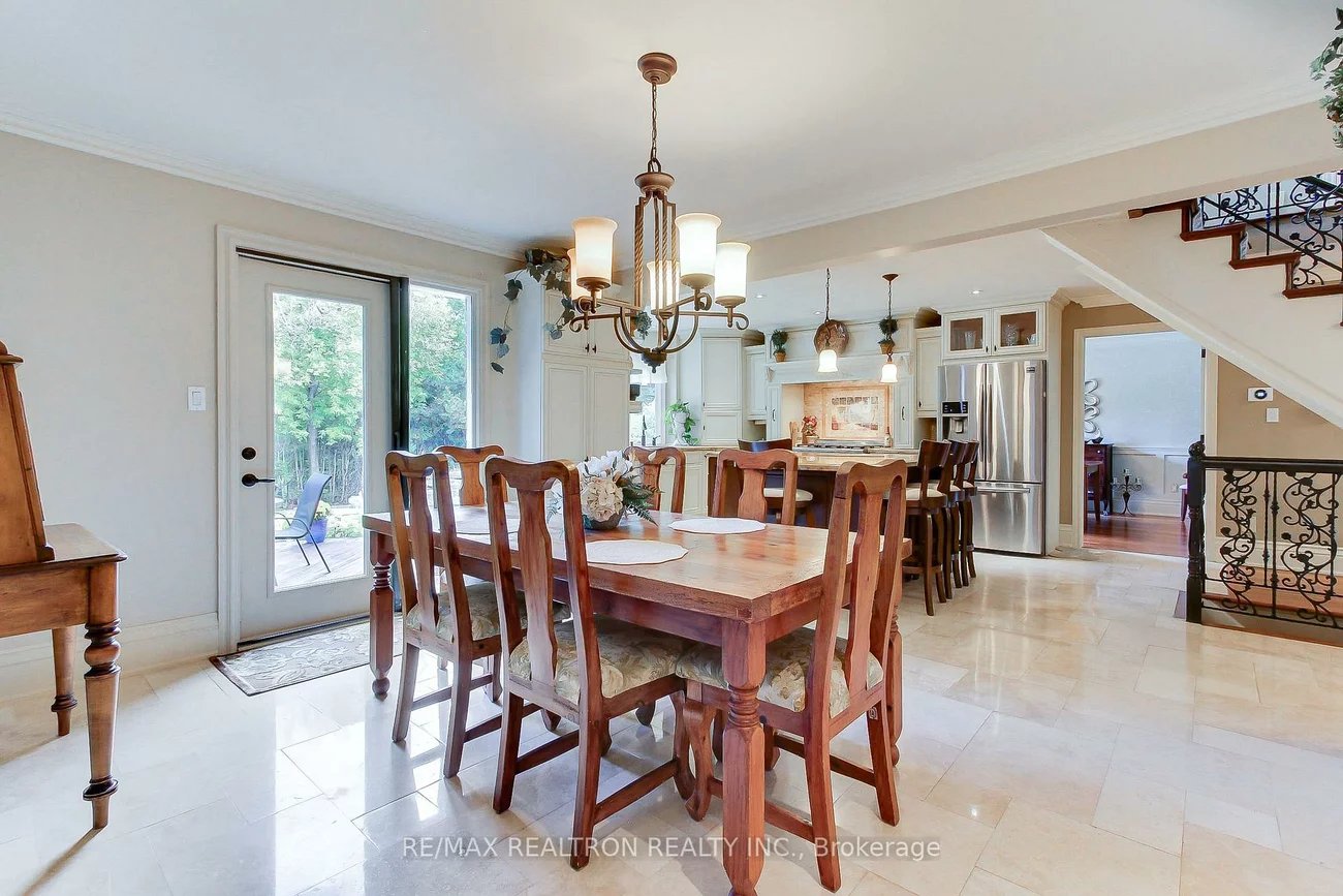 1824, Mount Albert, Sharon, East Gwillimbury