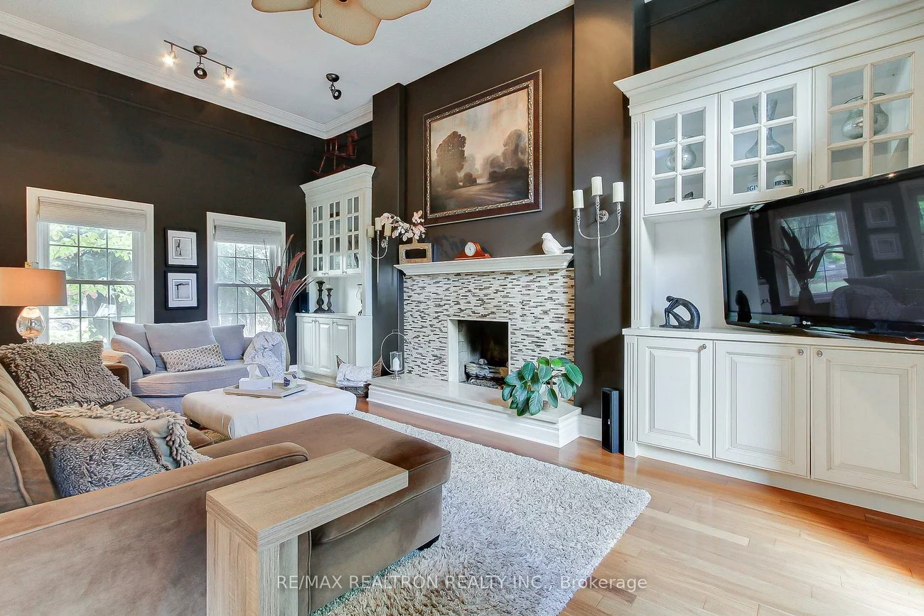 1824, Mount Albert, Sharon, East Gwillimbury