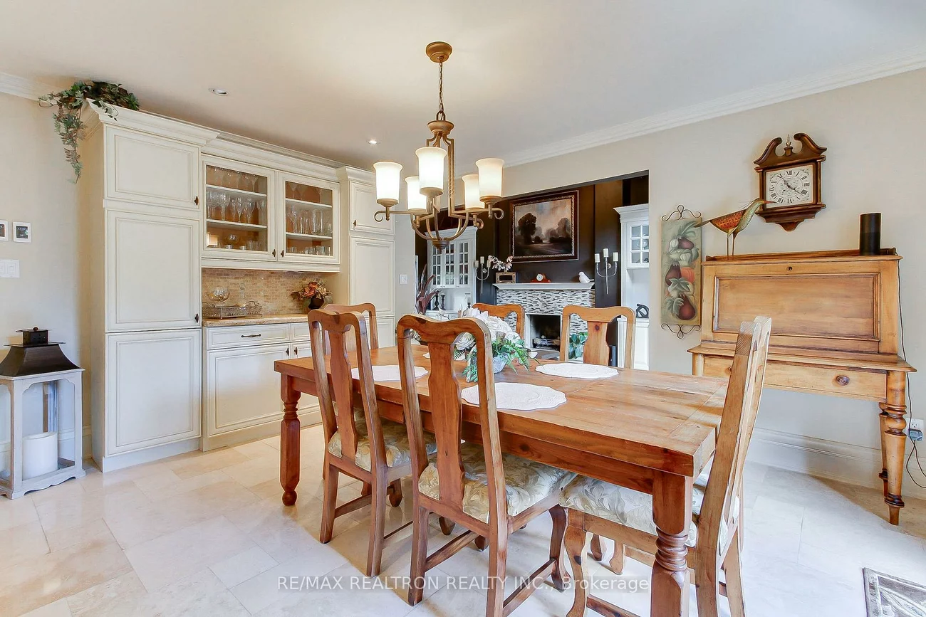 1824, Mount Albert, Sharon, East Gwillimbury