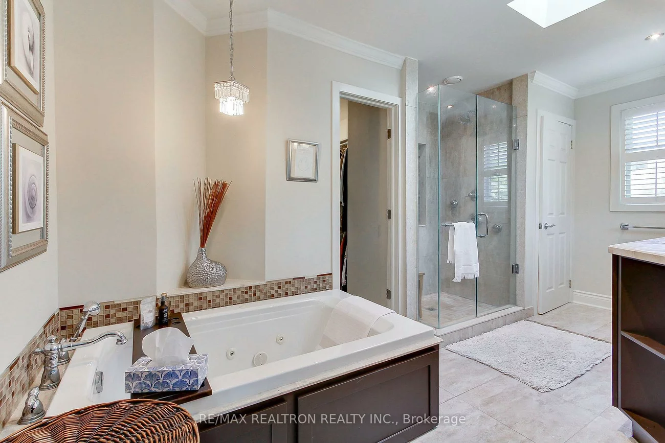 1824, Mount Albert, Sharon, East Gwillimbury