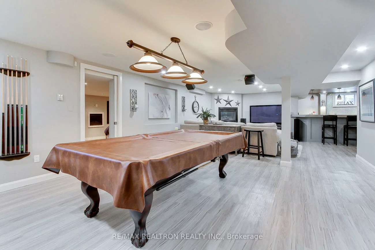 1824, Mount Albert, Sharon, East Gwillimbury