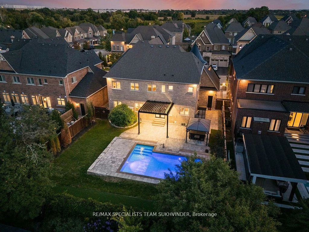 56, Taurus, Sharon, East Gwillimbury