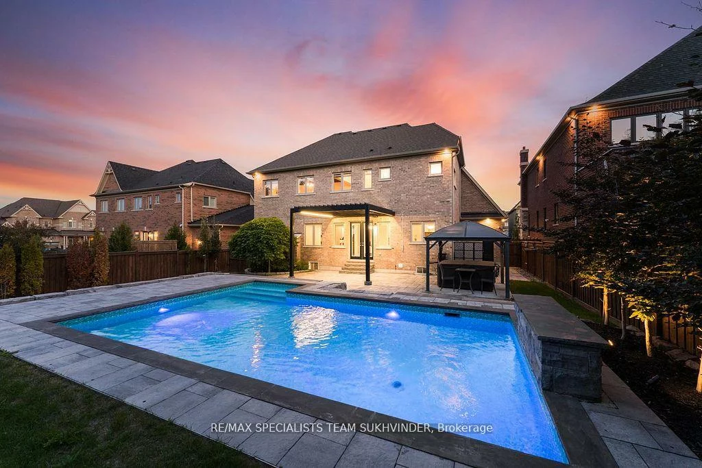 56, Taurus, Sharon, East Gwillimbury