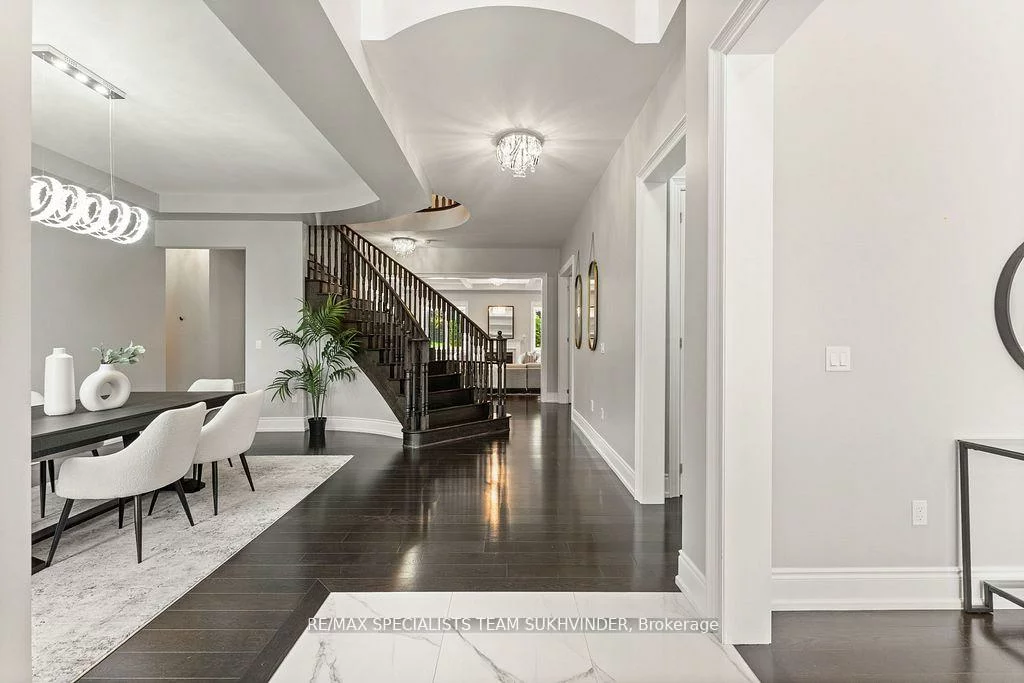 56, Taurus, Sharon, East Gwillimbury