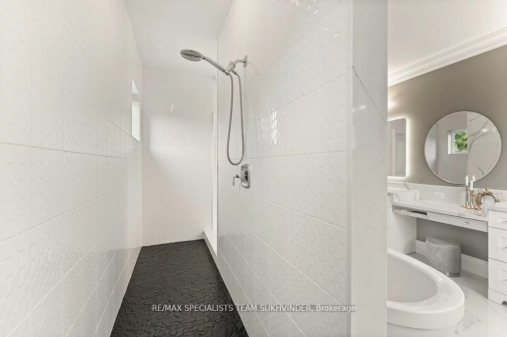 56, Taurus, Sharon, East Gwillimbury