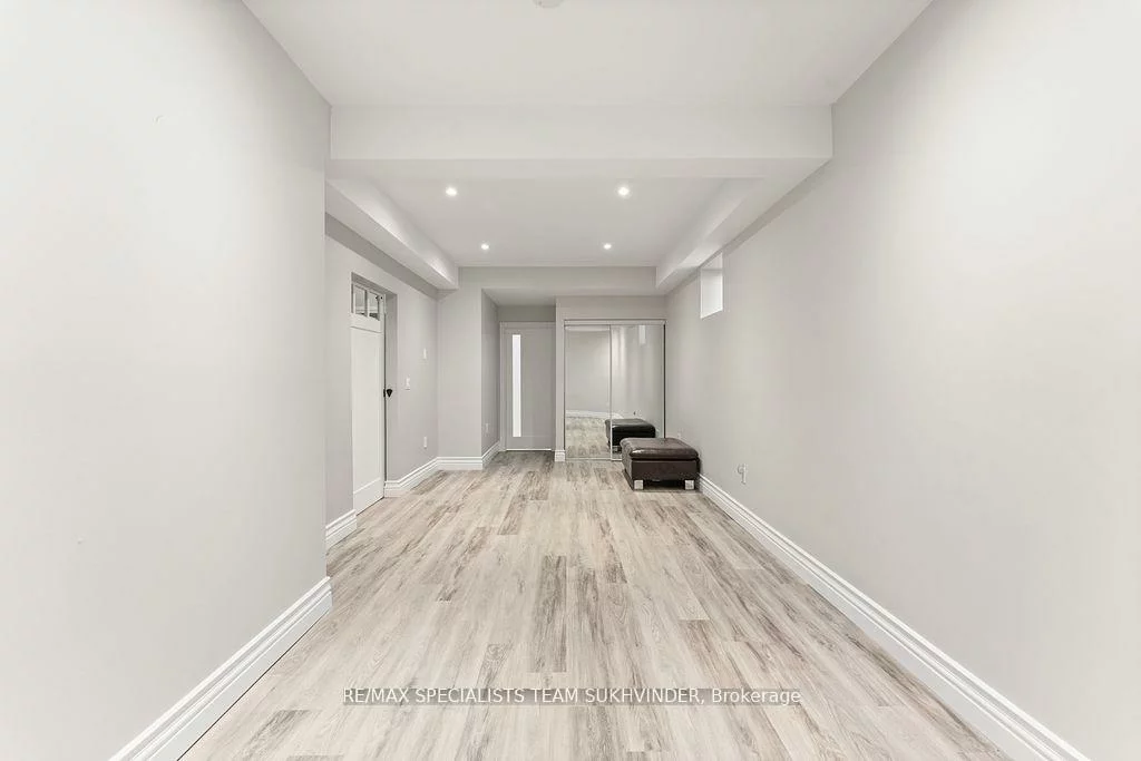 56, Taurus, Sharon, East Gwillimbury