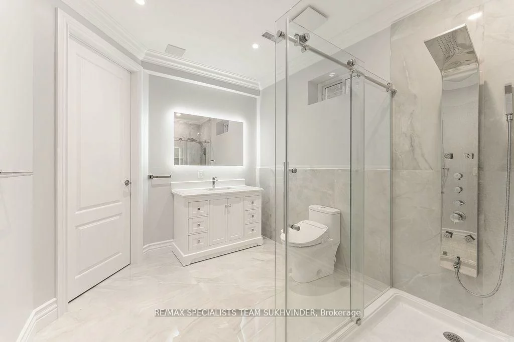 56, Taurus, Sharon, East Gwillimbury