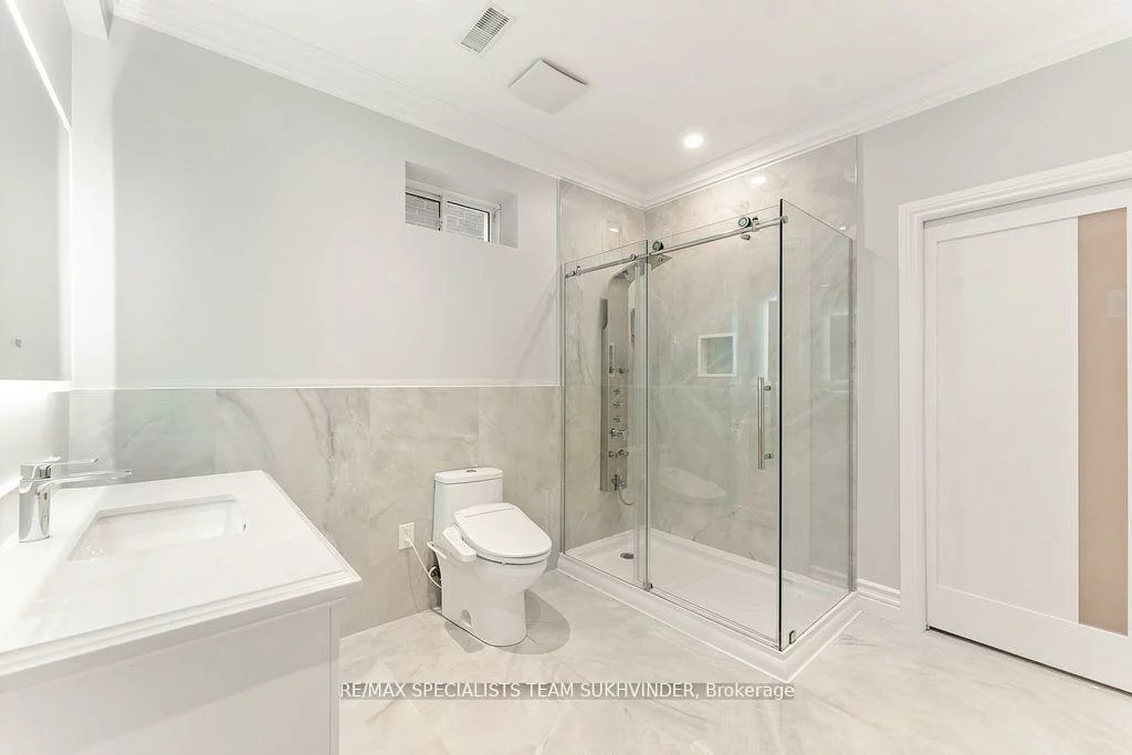 56, Taurus, Sharon, East Gwillimbury