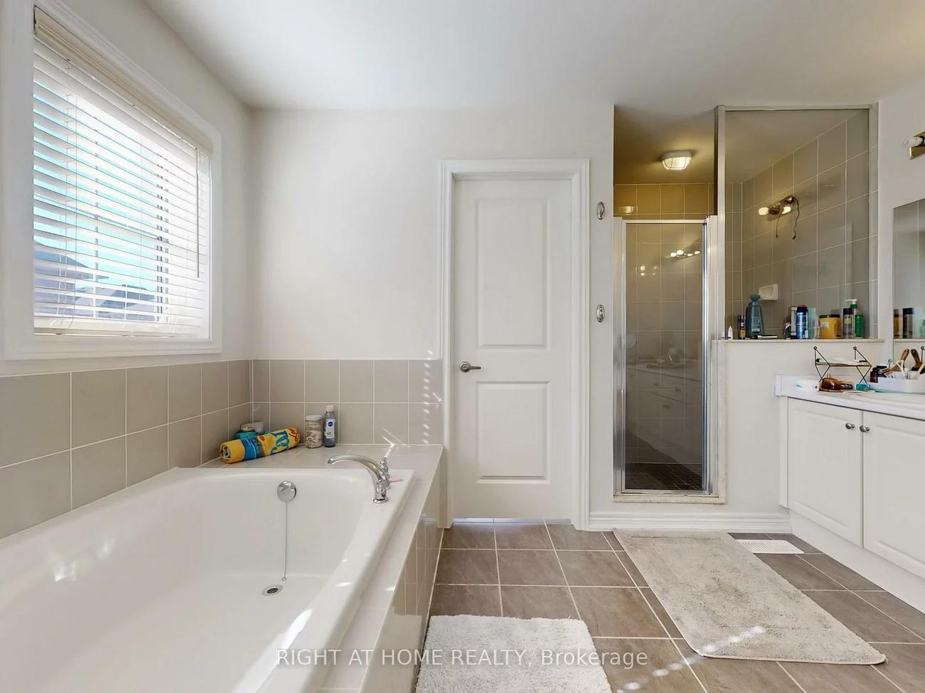 176, Sharon Creek, Sharon, East Gwillimbury