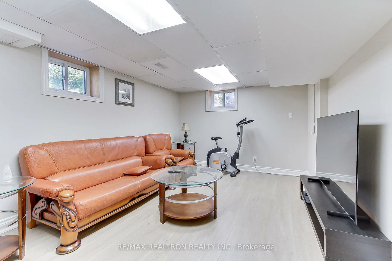 52, Farr, Sharon, East Gwillimbury