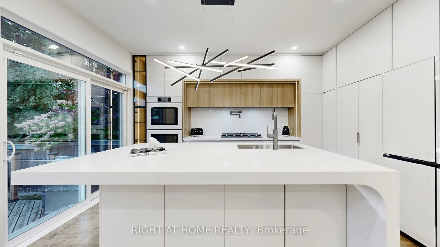 110, Thatcher, Rural East Gwillimbury, East Gwillimbury