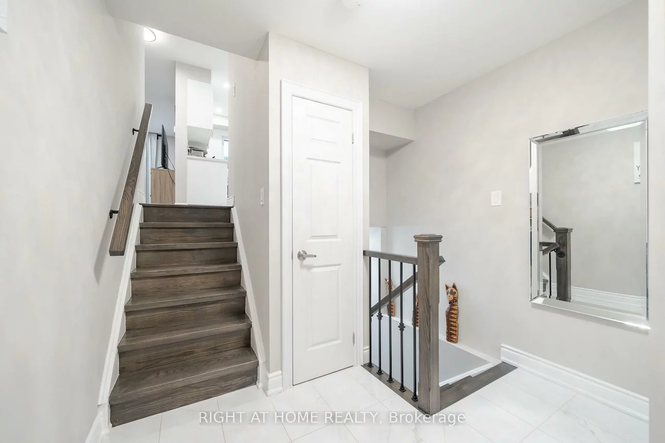 9, Royal Cedar, Holland Landing, East Gwillimbury