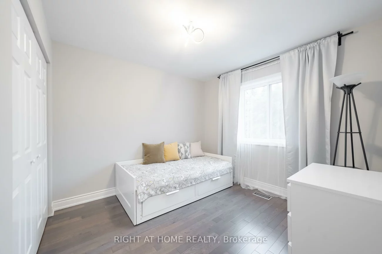 9, Royal Cedar, Holland Landing, East Gwillimbury