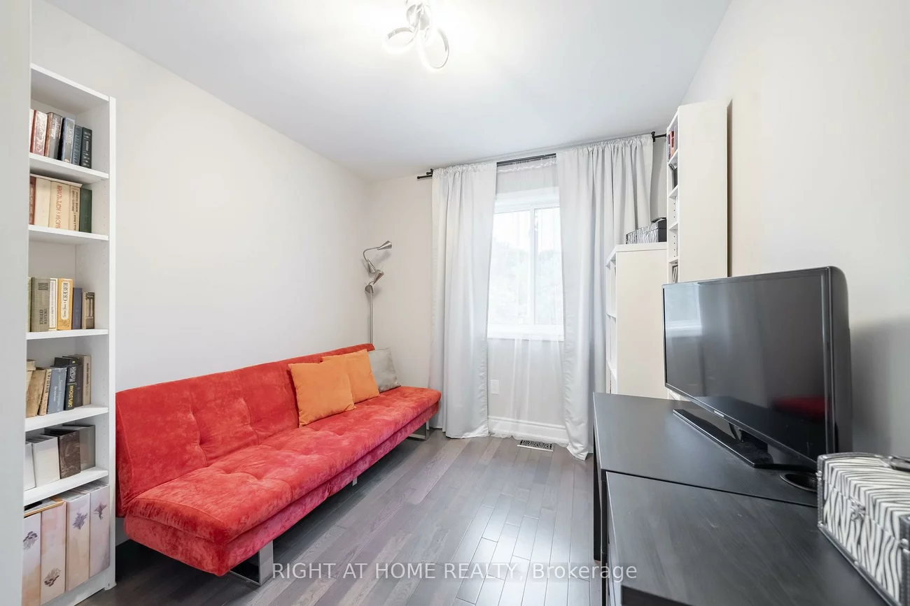 9, Royal Cedar, Holland Landing, East Gwillimbury