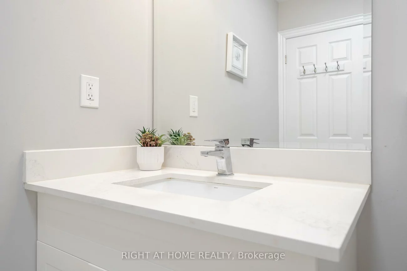 9, Royal Cedar, Holland Landing, East Gwillimbury