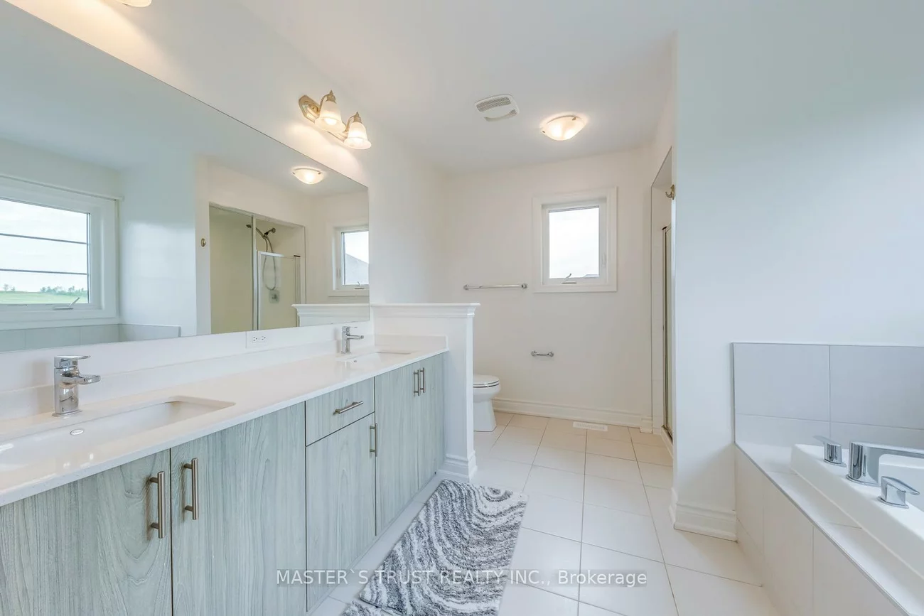 78, Tesla, Holland Landing, East Gwillimbury