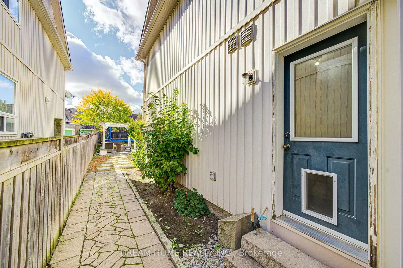 23, Viscount, Mt Albert, East Gwillimbury