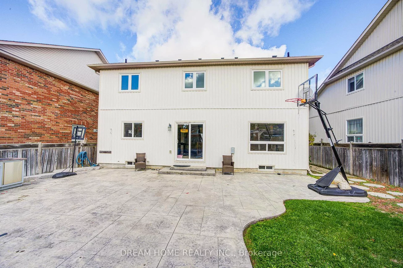 23, Viscount, Mt Albert, East Gwillimbury