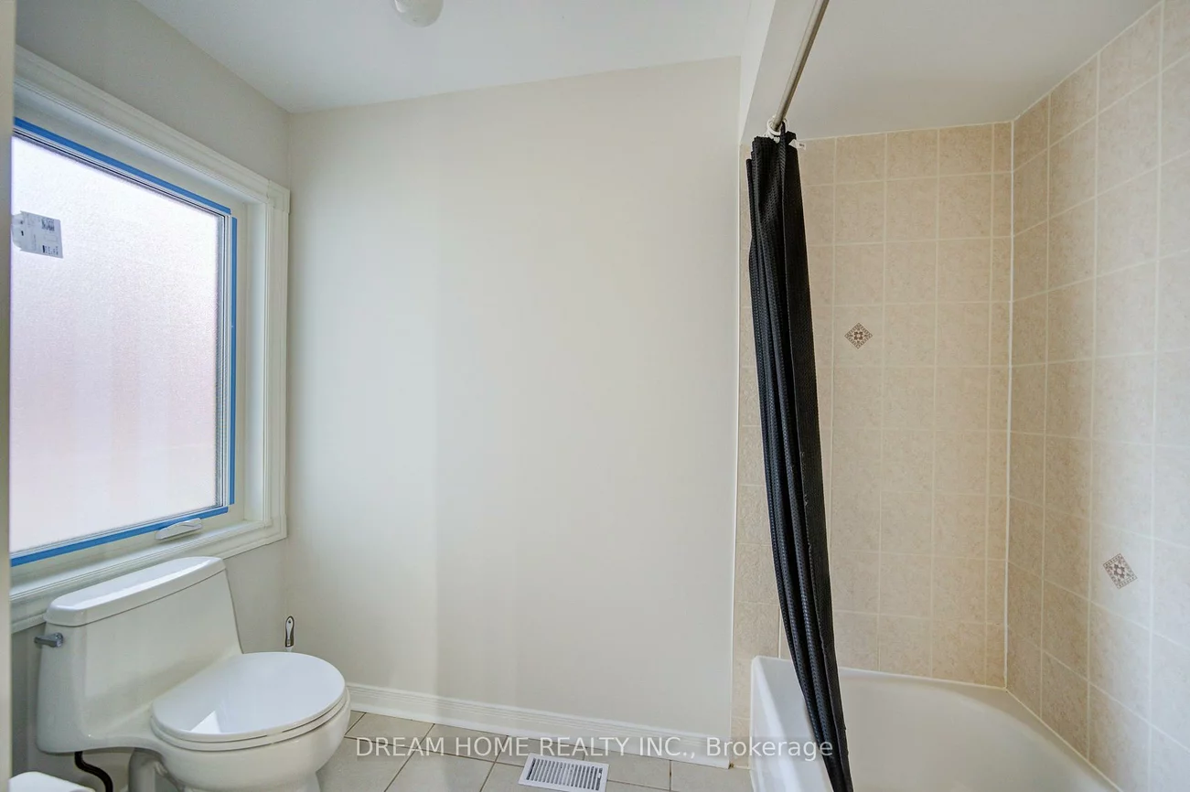 23, Viscount, Mt Albert, East Gwillimbury