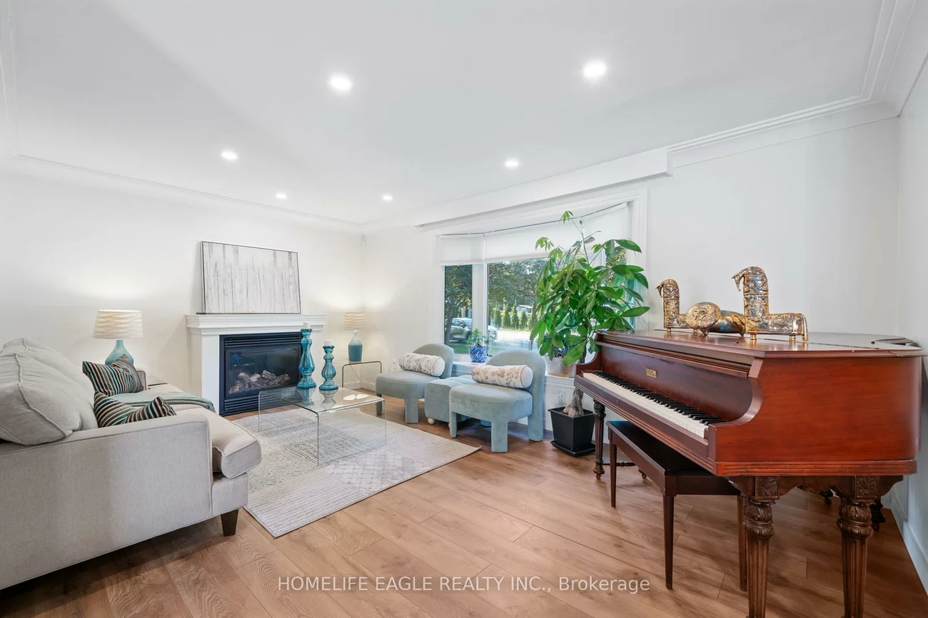 17, Toll, Holland Landing, East Gwillimbury