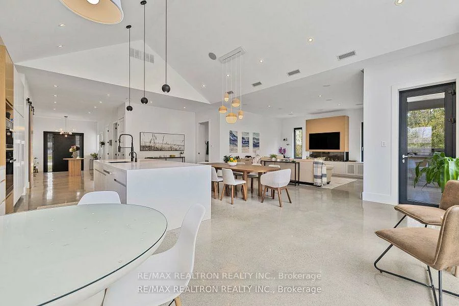 12, Morgans, Holland Landing, East Gwillimbury