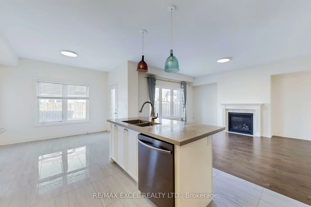 6, Kavanagh, Sharon, East Gwillimbury