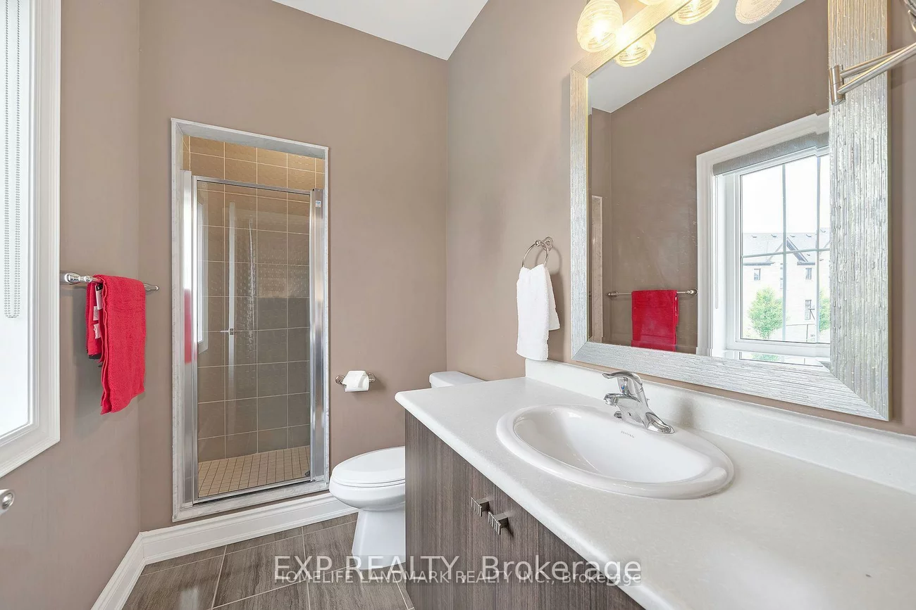 25, Ladder, Sharon, East Gwillimbury