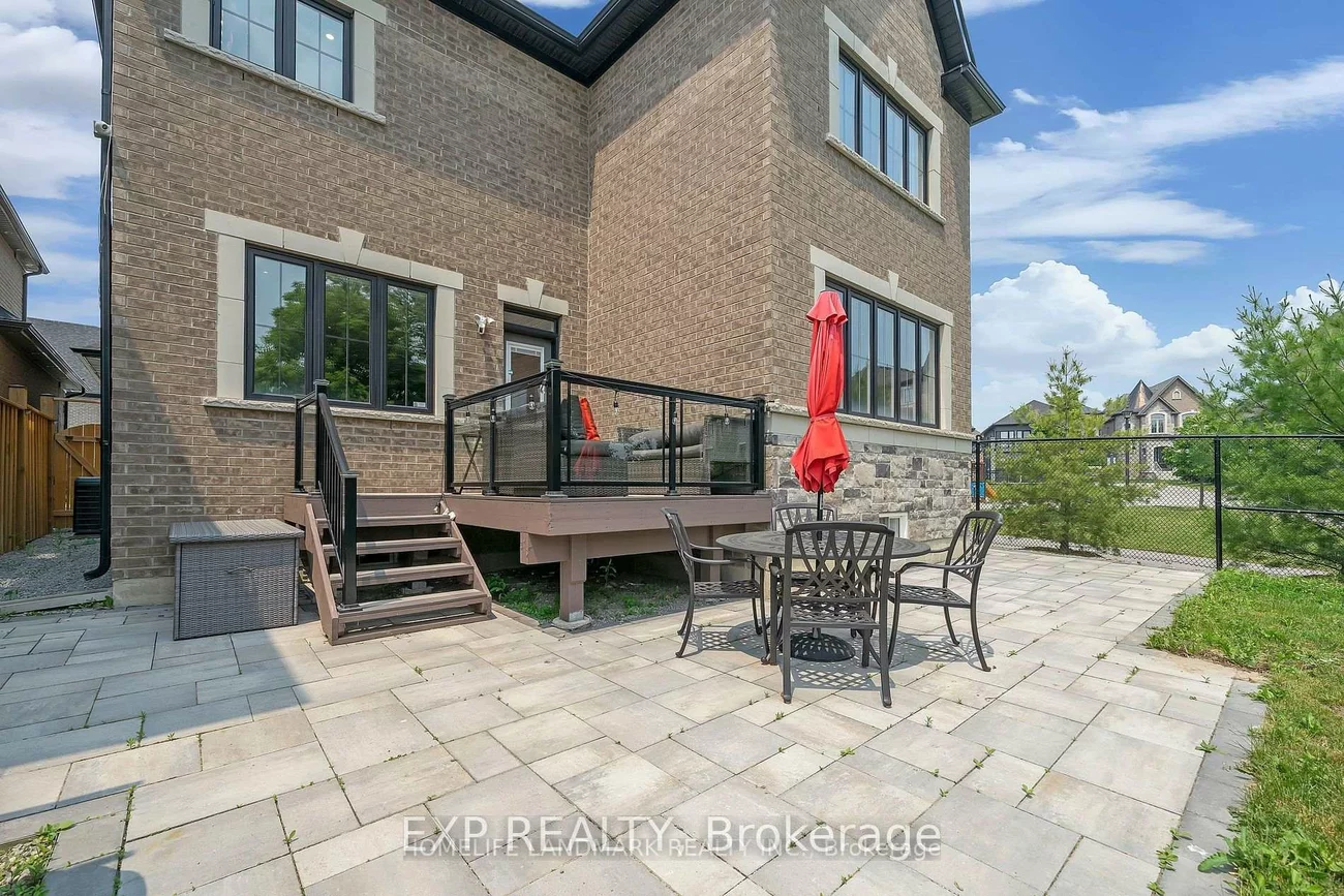 25, Ladder, Sharon, East Gwillimbury