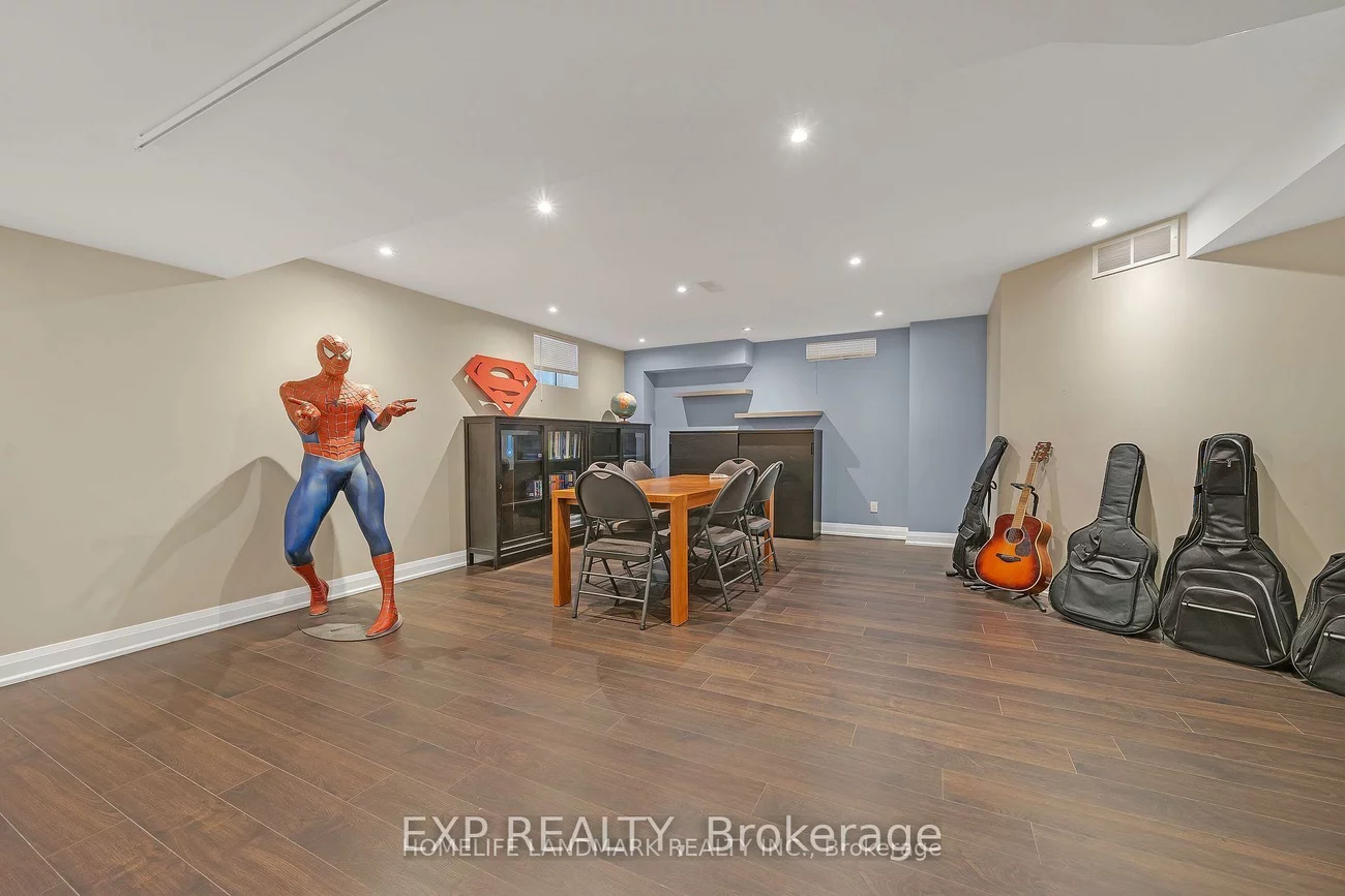 25, Ladder, Sharon, East Gwillimbury