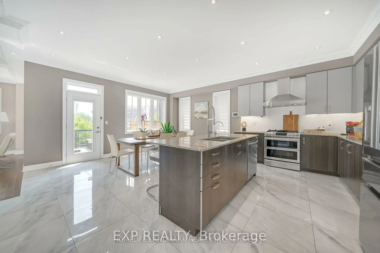 25, Ladder, Sharon, East Gwillimbury