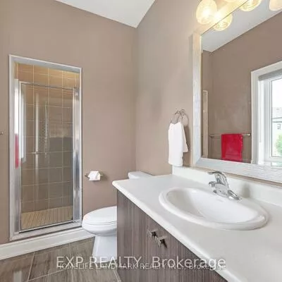 25, Ladder, Sharon, East Gwillimbury