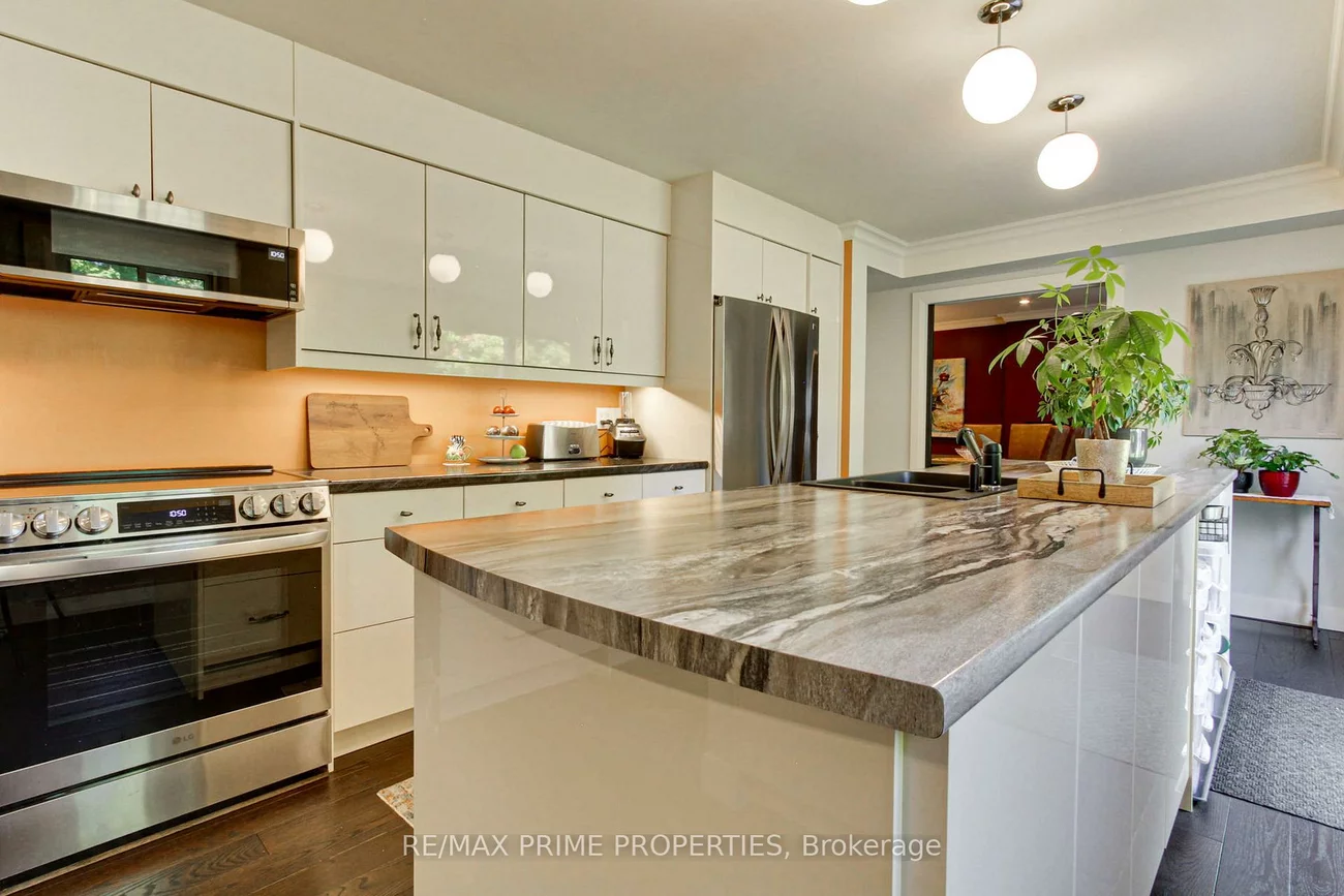 18, Testa, Queensville, East Gwillimbury