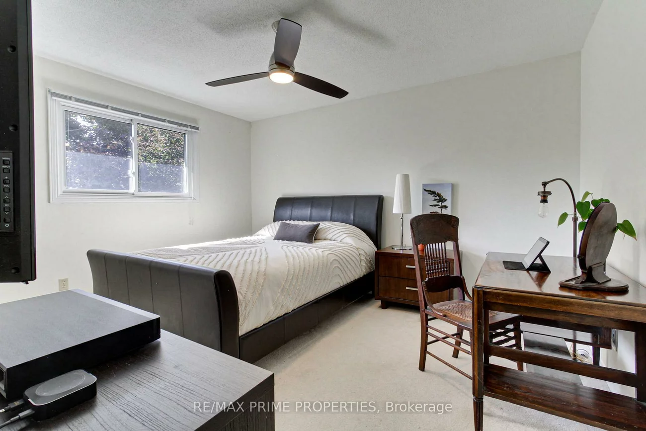 18, Testa, Queensville, East Gwillimbury