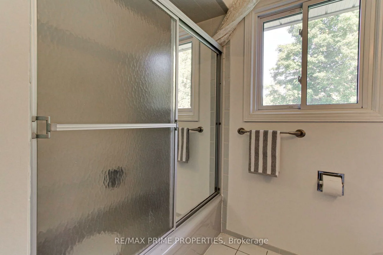 18, Testa, Queensville, East Gwillimbury