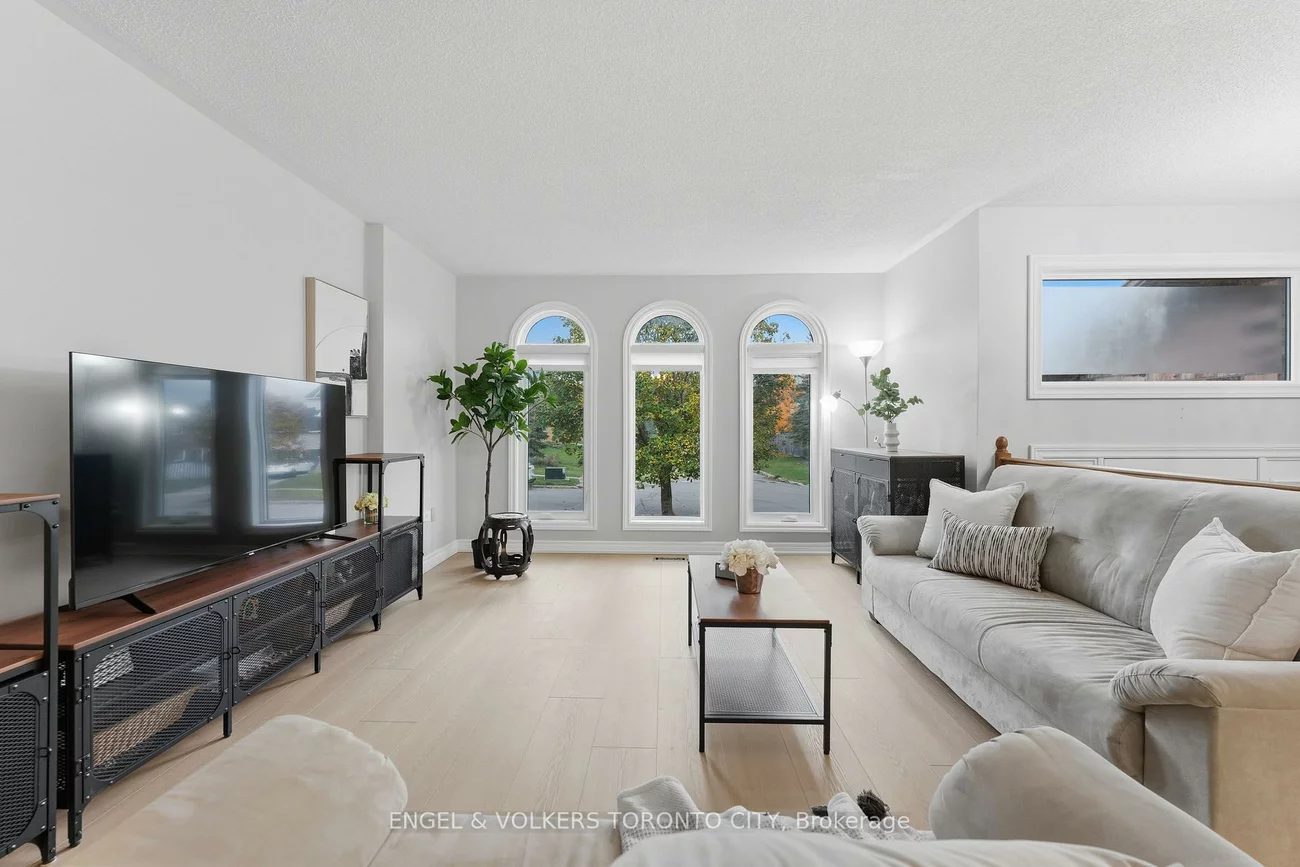 6, Kingsgate, Mt Albert, East Gwillimbury