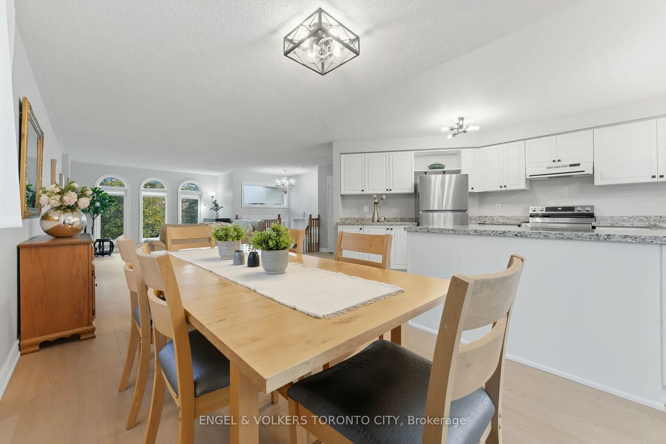 6, Kingsgate, Mt Albert, East Gwillimbury