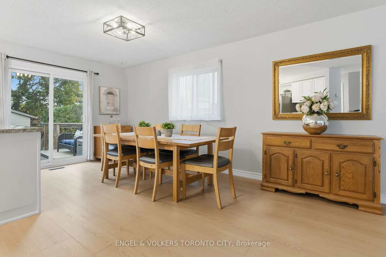 6, Kingsgate, Mt Albert, East Gwillimbury