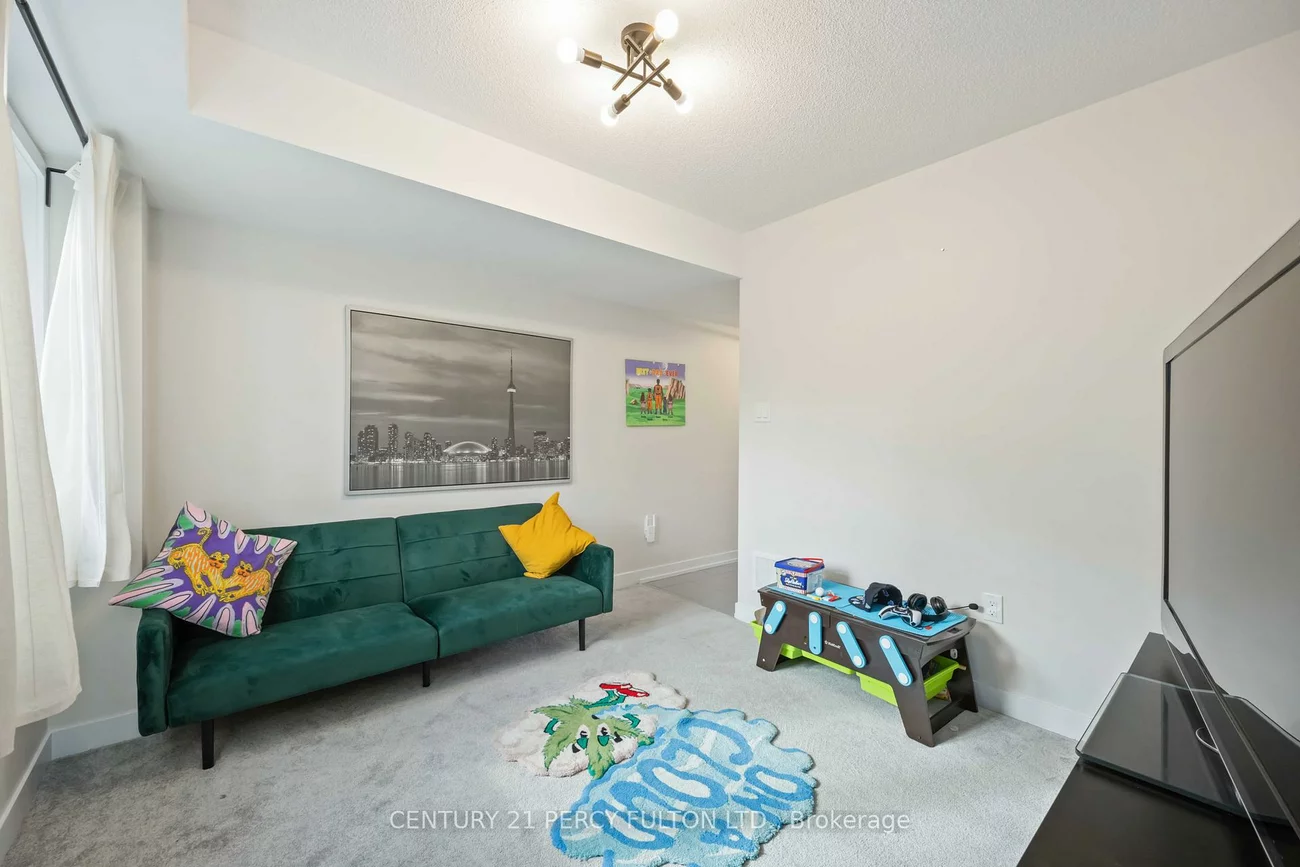 102, Lyall Stokes, Mt Albert, East Gwillimbury