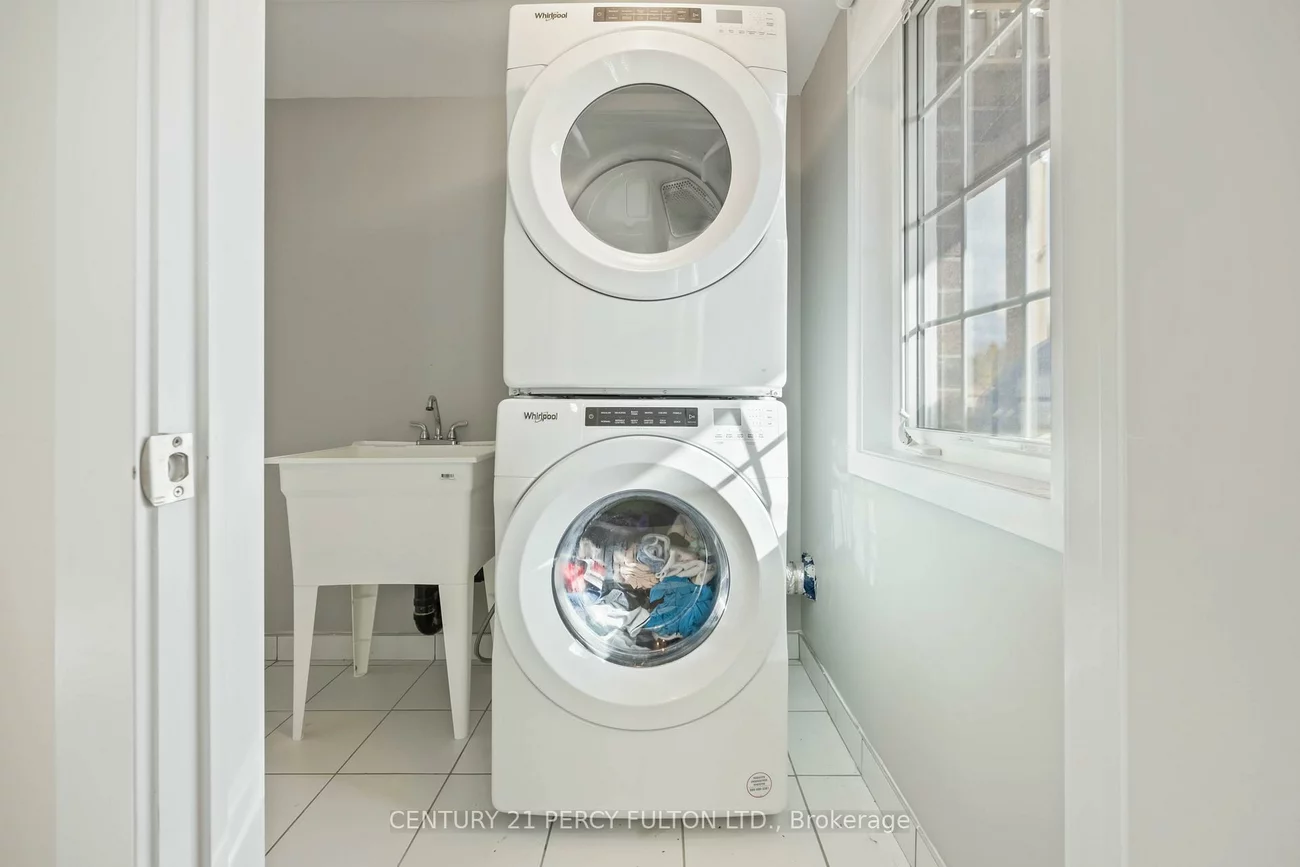 102, Lyall Stokes, Mt Albert, East Gwillimbury