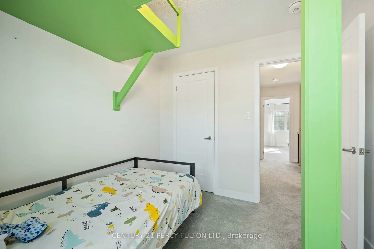 102, Lyall Stokes, Mt Albert, East Gwillimbury