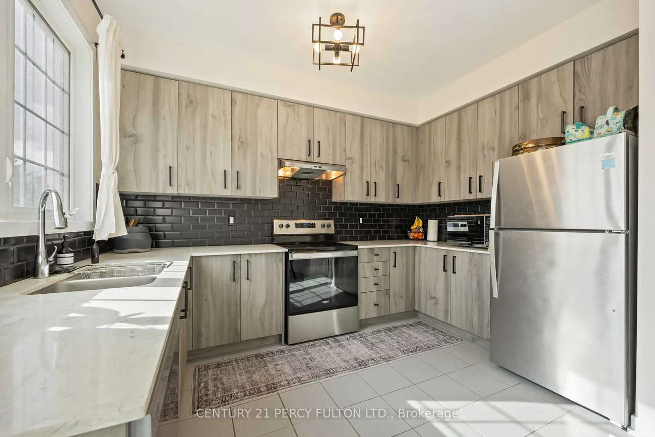 102, Lyall Stokes, Mt Albert, East Gwillimbury