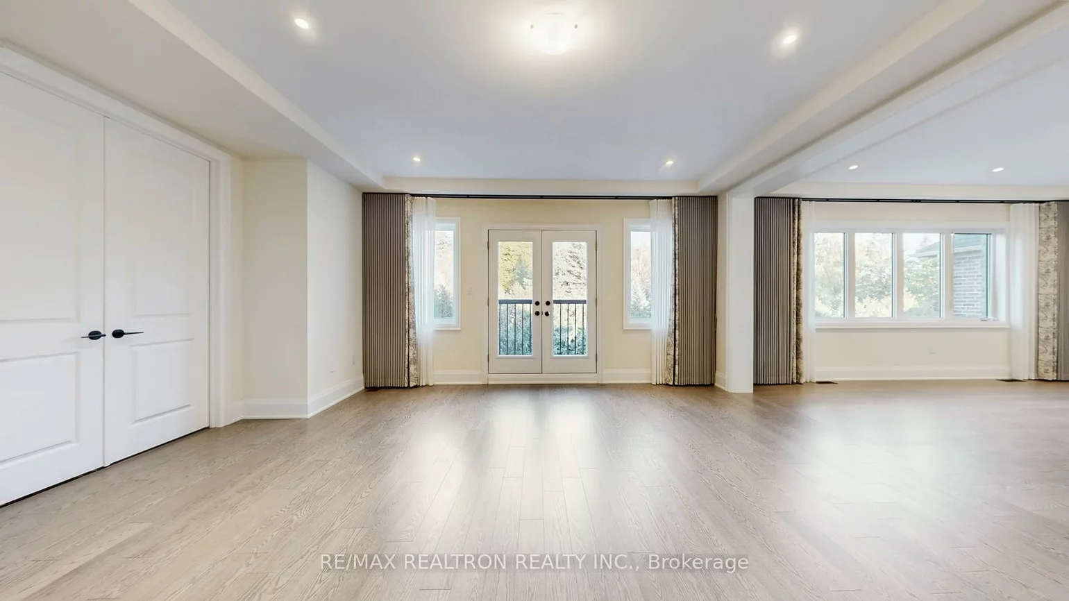 33, Upbound, Holland Landing, East Gwillimbury