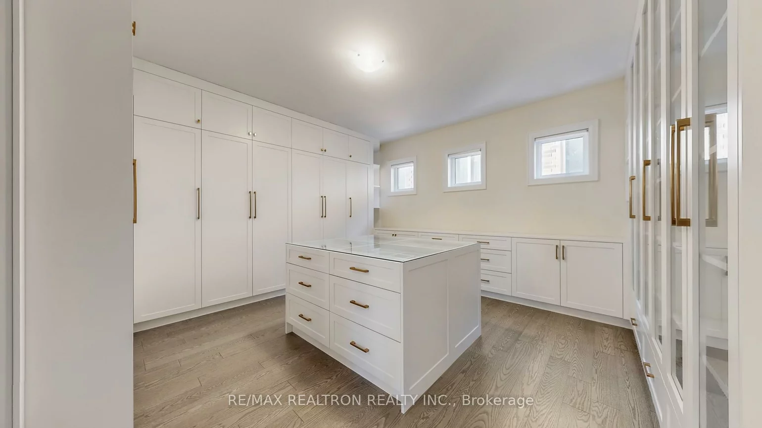 33, Upbound, Holland Landing, East Gwillimbury