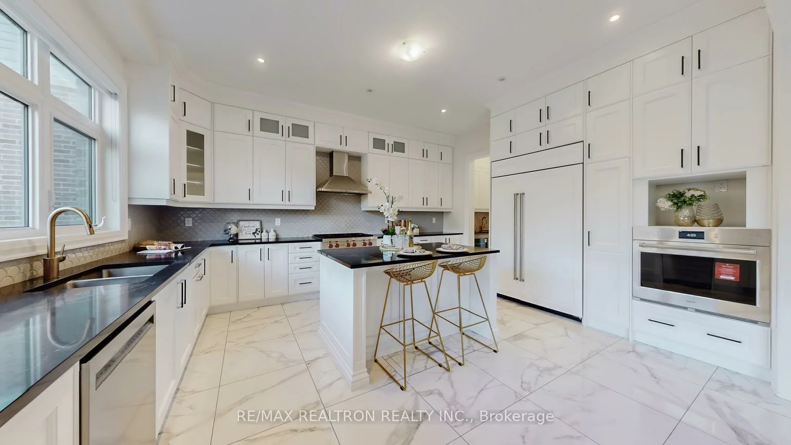 33, Upbound, Holland Landing, East Gwillimbury