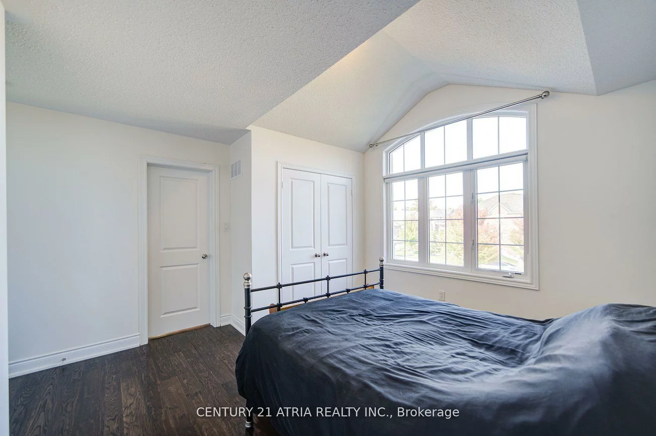 10, Gladys Rolling, Mt Albert, East Gwillimbury