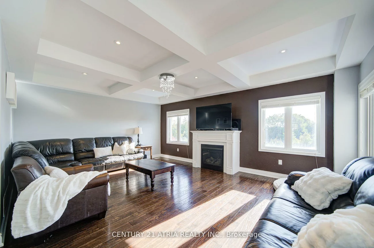 10, Gladys Rolling, Mt Albert, East Gwillimbury