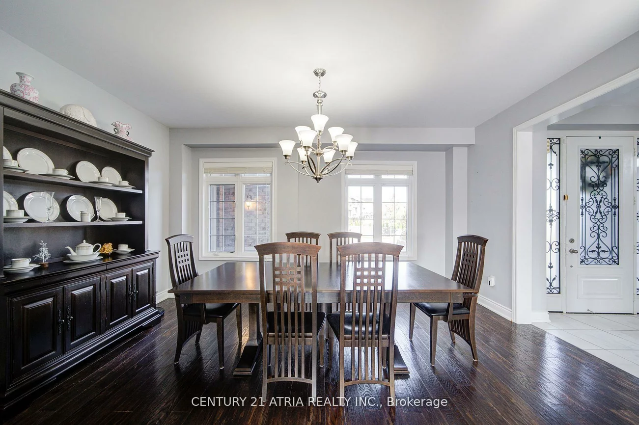 10, Gladys Rolling, Mt Albert, East Gwillimbury